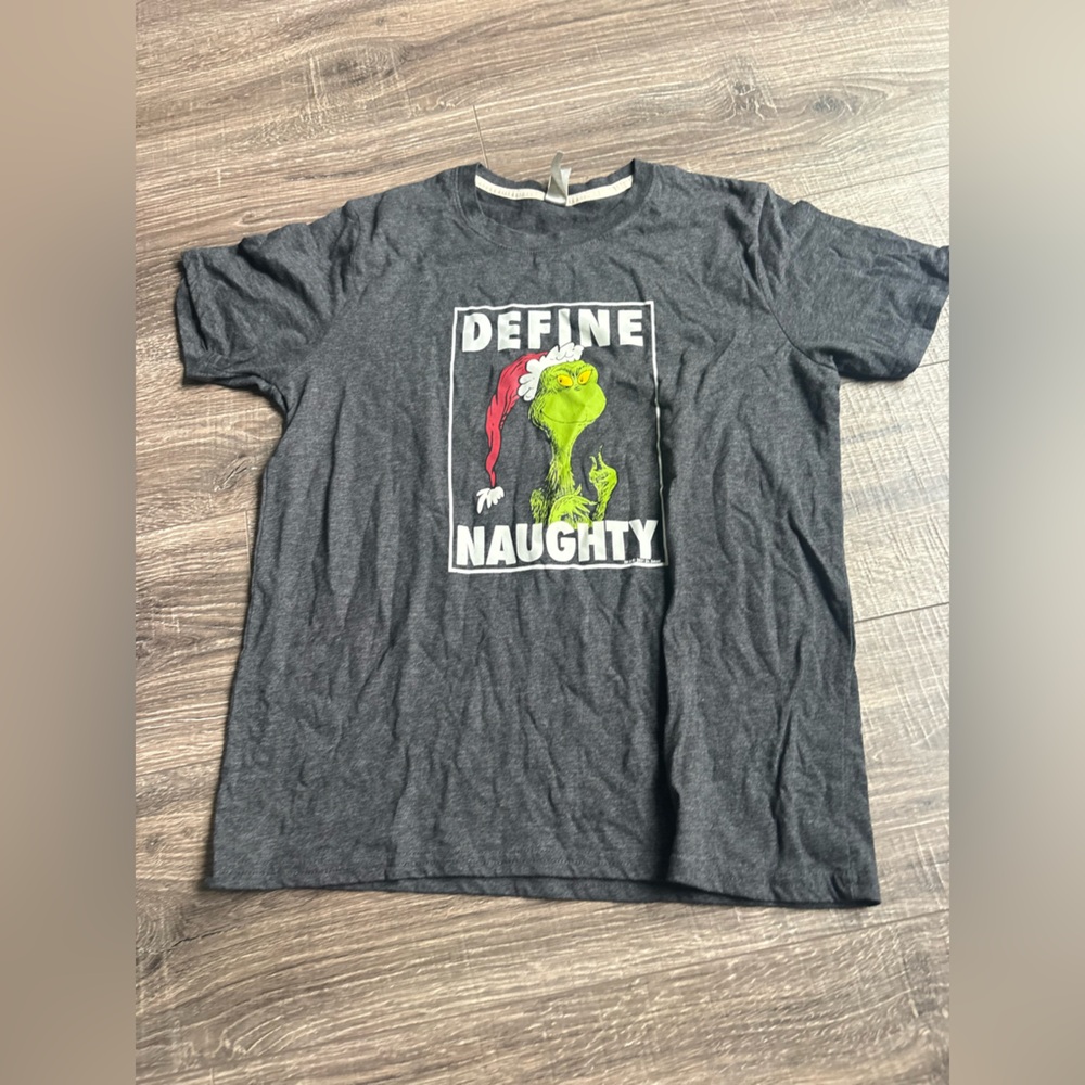 Aeropostale Charcoal Tee with Green & Red Grinch Graphic